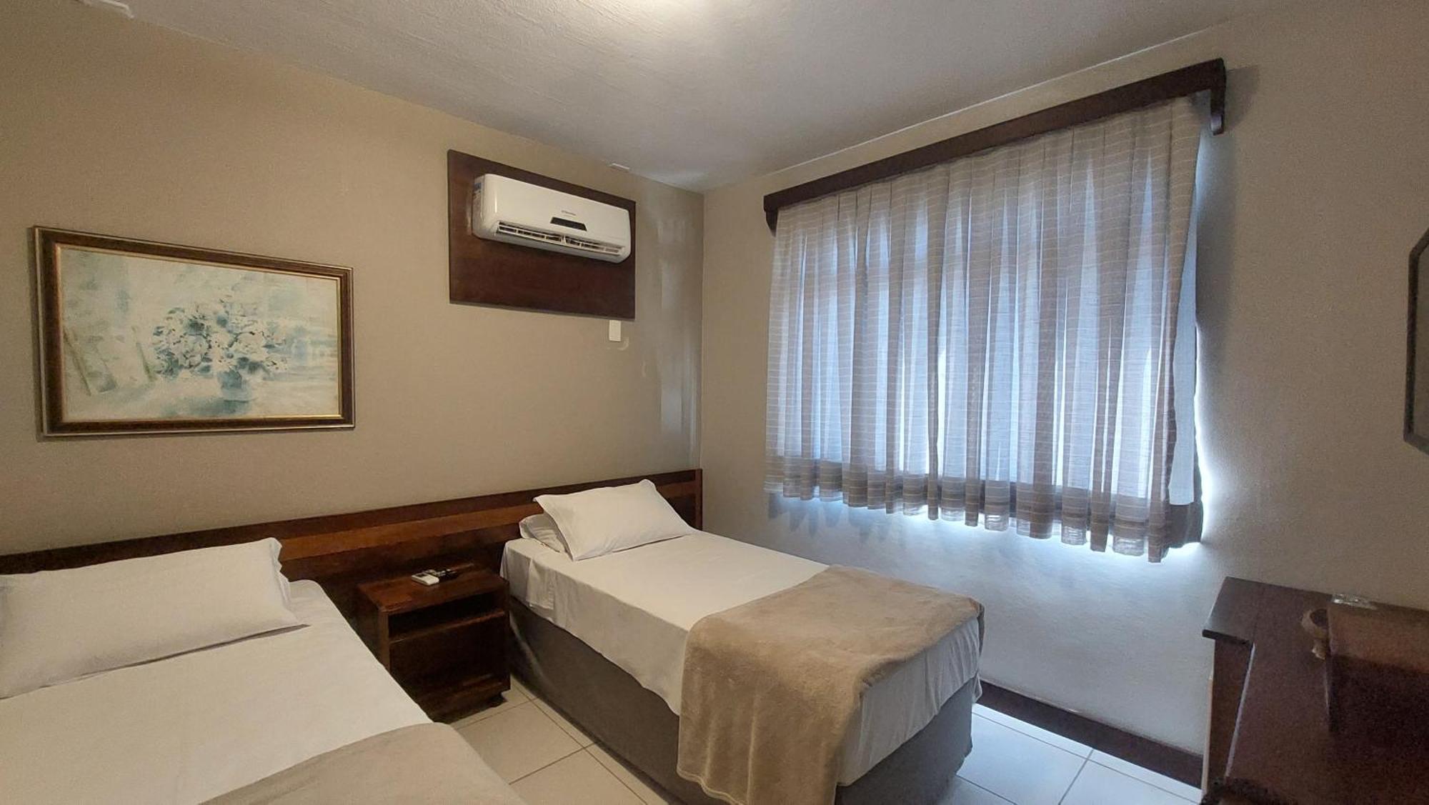 ג'וינוויל Principe Hotel מראה חיצוני תמונה